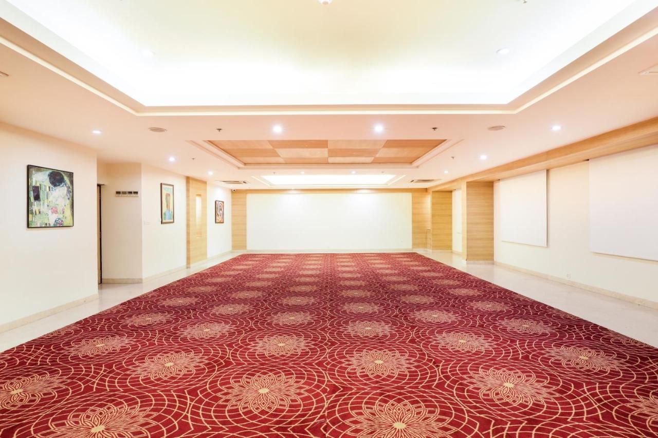 Lemon Tree Premier, Ulsoor Lake, Bengaluru Екстер'єр фото