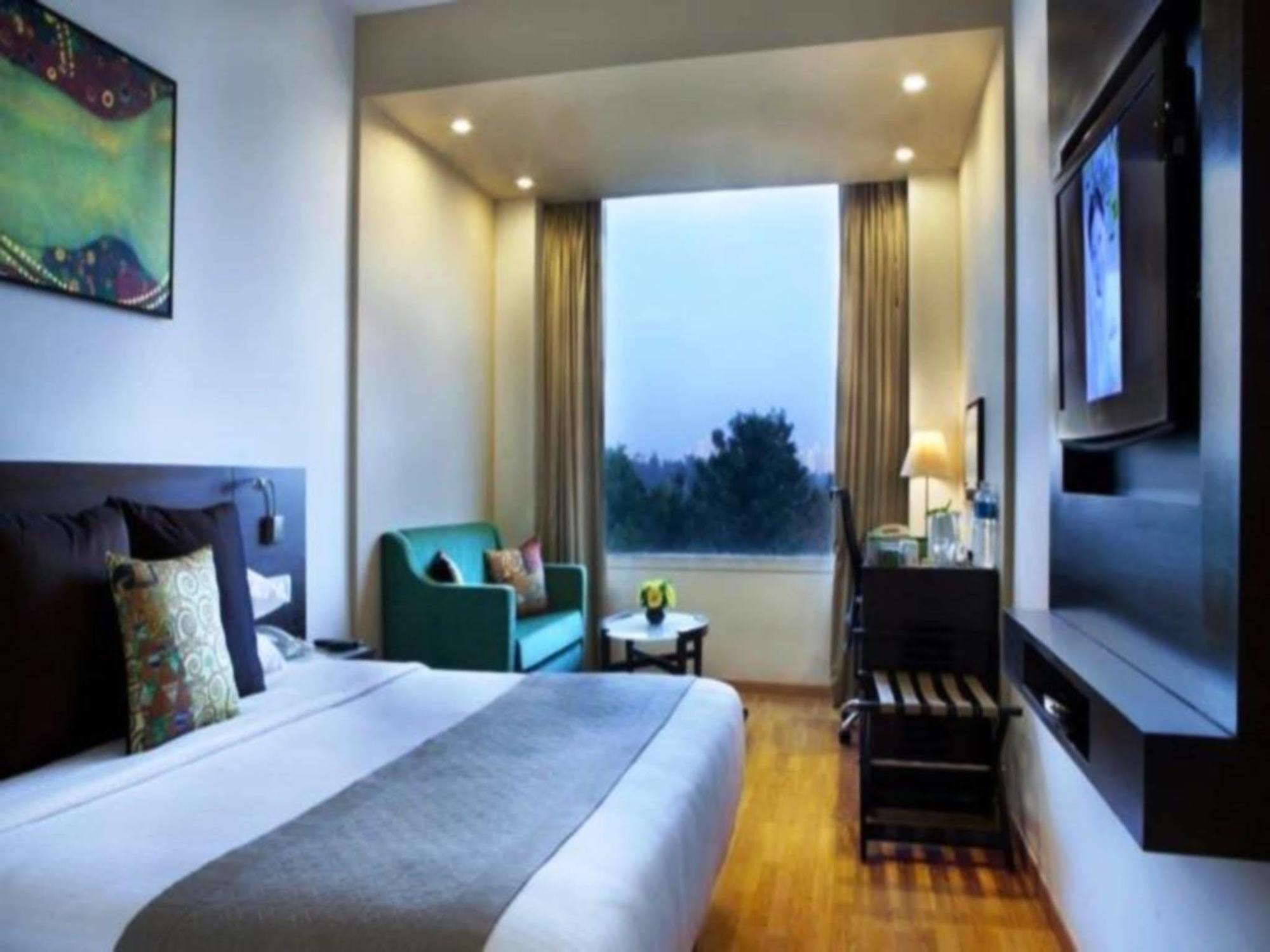 Lemon Tree Premier, Ulsoor Lake, Bengaluru Екстер'єр фото