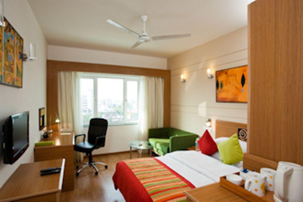 Lemon Tree Premier, Ulsoor Lake, Bengaluru Екстер'єр фото